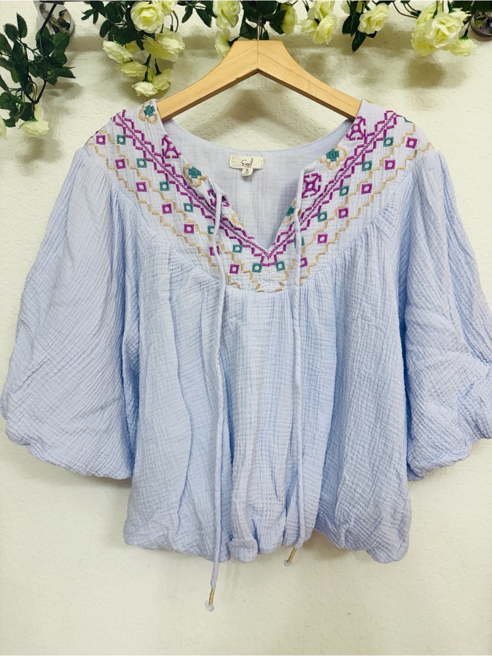Easel • Blue Embroidered Gauze Peasant Boho Blouse Top Small